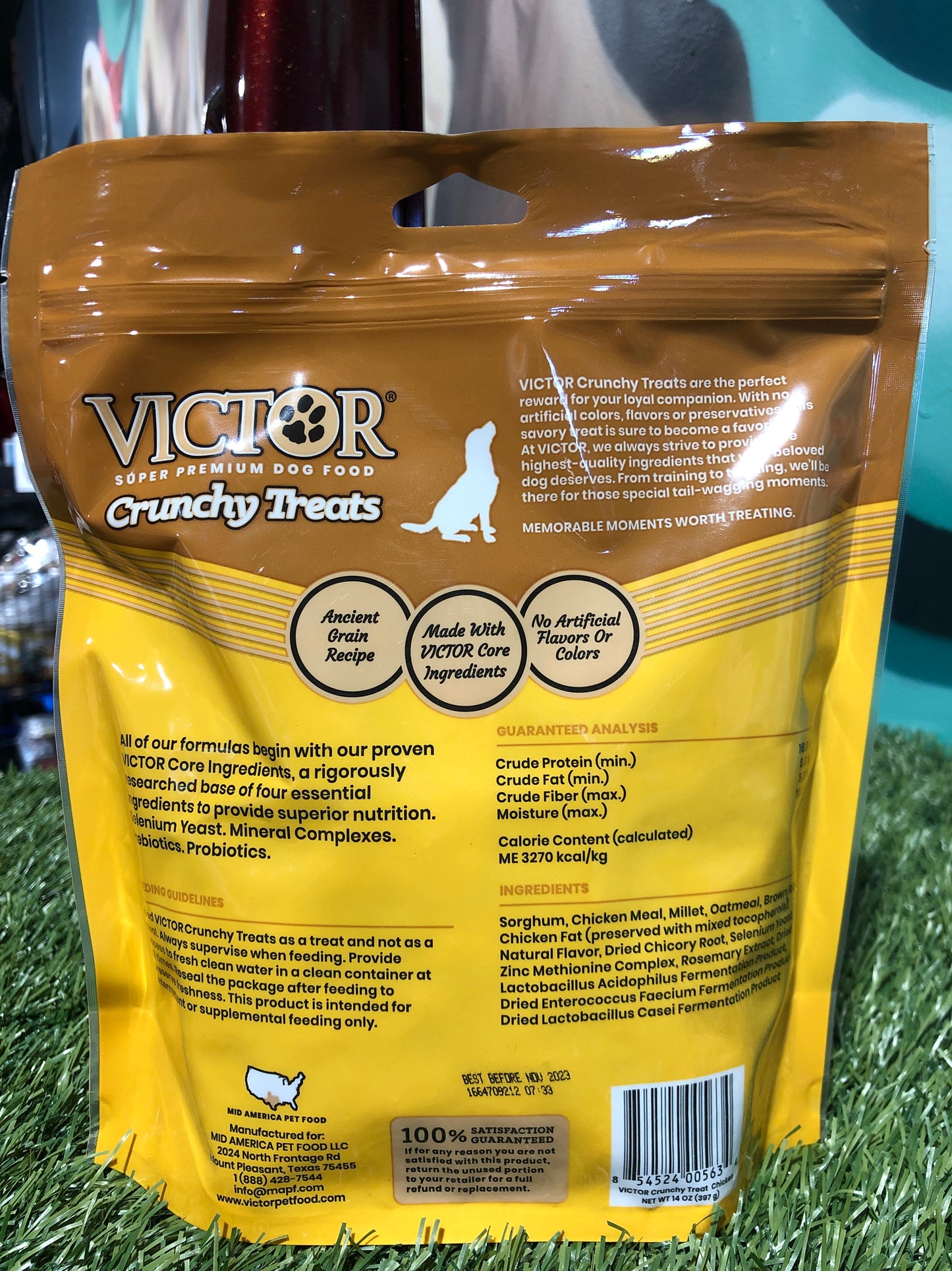 Victor Yellow Crunchy Treats Chicken Meal 14oz